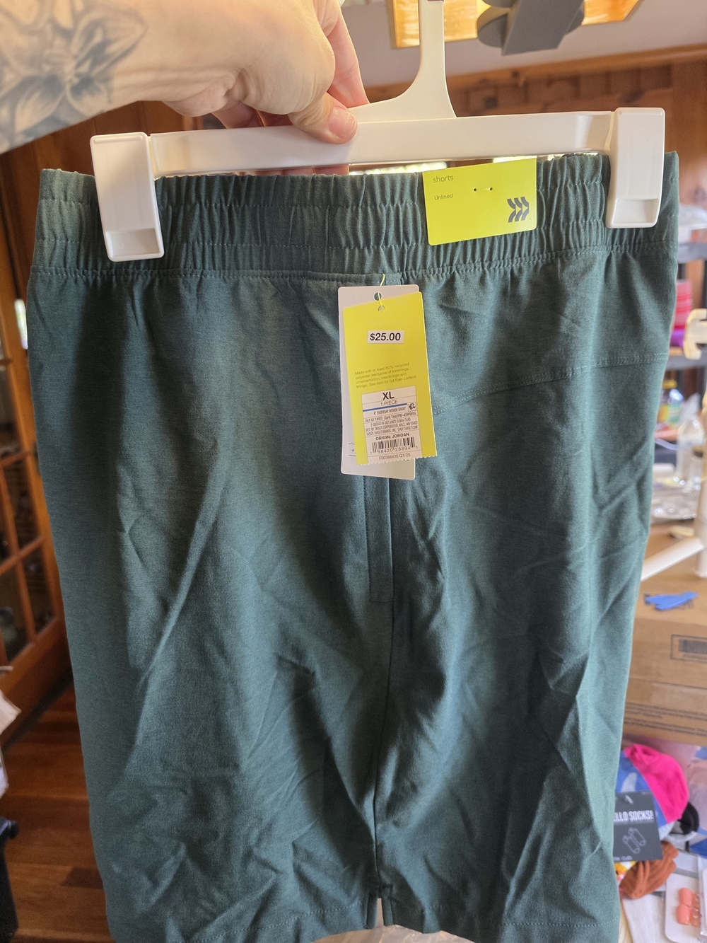 Mens Elastic-Waist Shorts in Dark Green